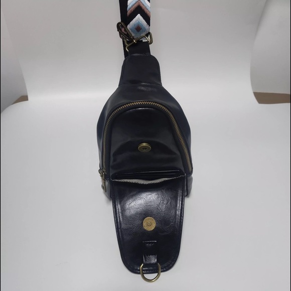 LAST 1!Black Aztec Western Boho Vegan Faux Leather Crossbody southwest bag - Picture 6 of 7